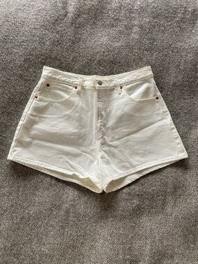 Levi’s white denim high-waisted shorts, 3” inseam, size 31